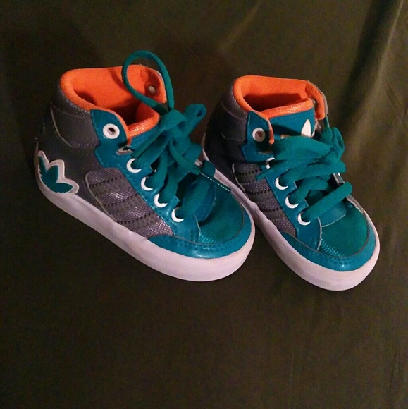 Adidas shoes - Picture 1 of 1